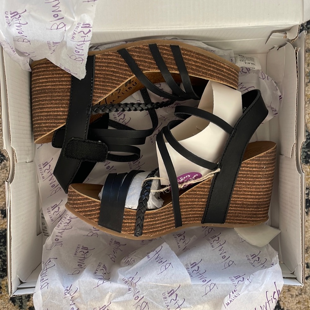 NWT BLOWFISH HEIDI WEDGE SANDAL
